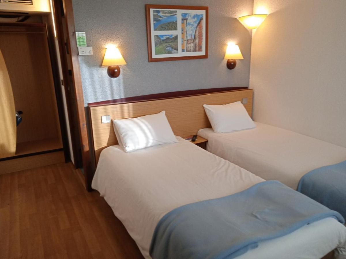 Hotel Restaurant Campanile Aurillac Dış mekan fotoğraf